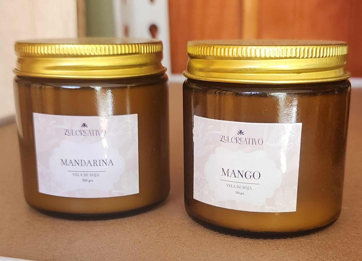 Vela tapa dorada pequeña